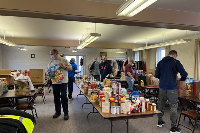 2021_Food_Pantry_EFH_Drive